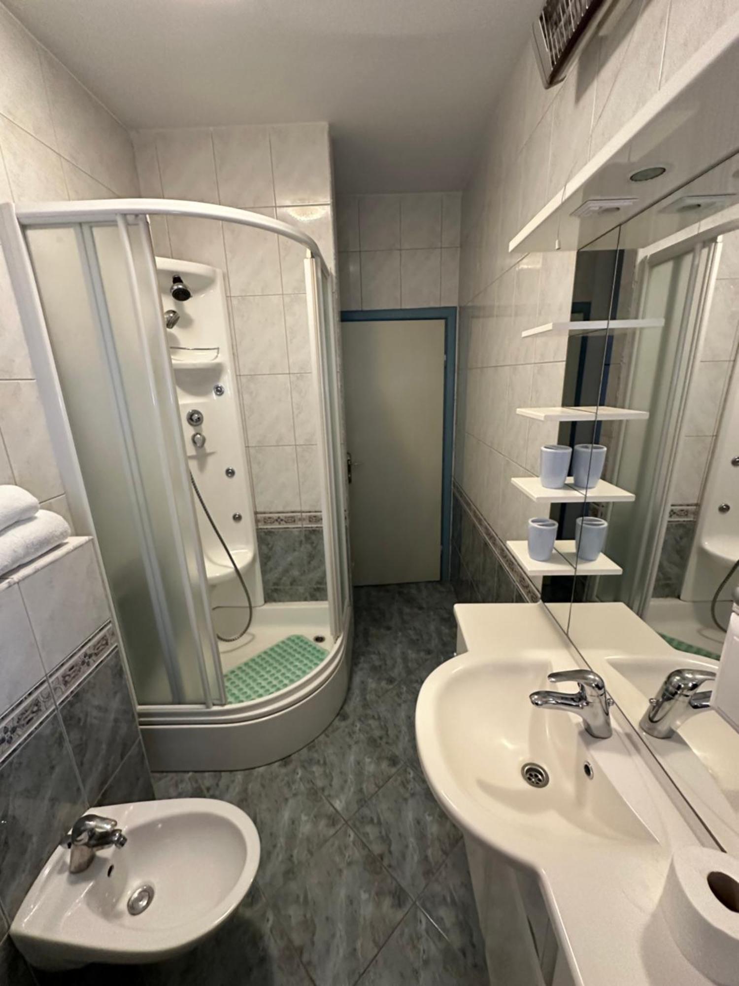 ספליט Vs Rooms מראה חיצוני תמונה